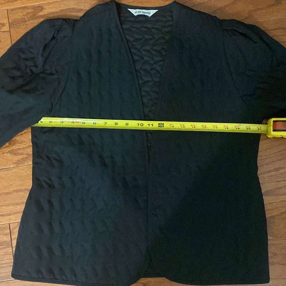 Judy Bond vintage blk quilt jacket. Size Large - Picture 8 of 10